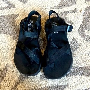 Mad Love universal sandal